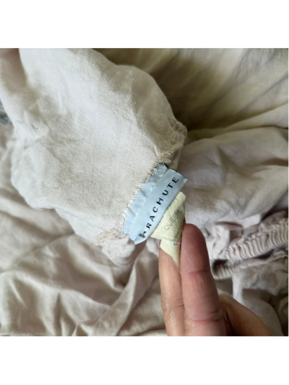 Parachute Linen Queen Box Quilt & Fitted Sheet